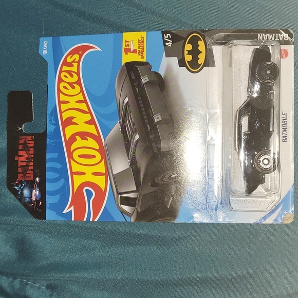 Batman Hot Wheels 181/250 - Picture 1 of 6
